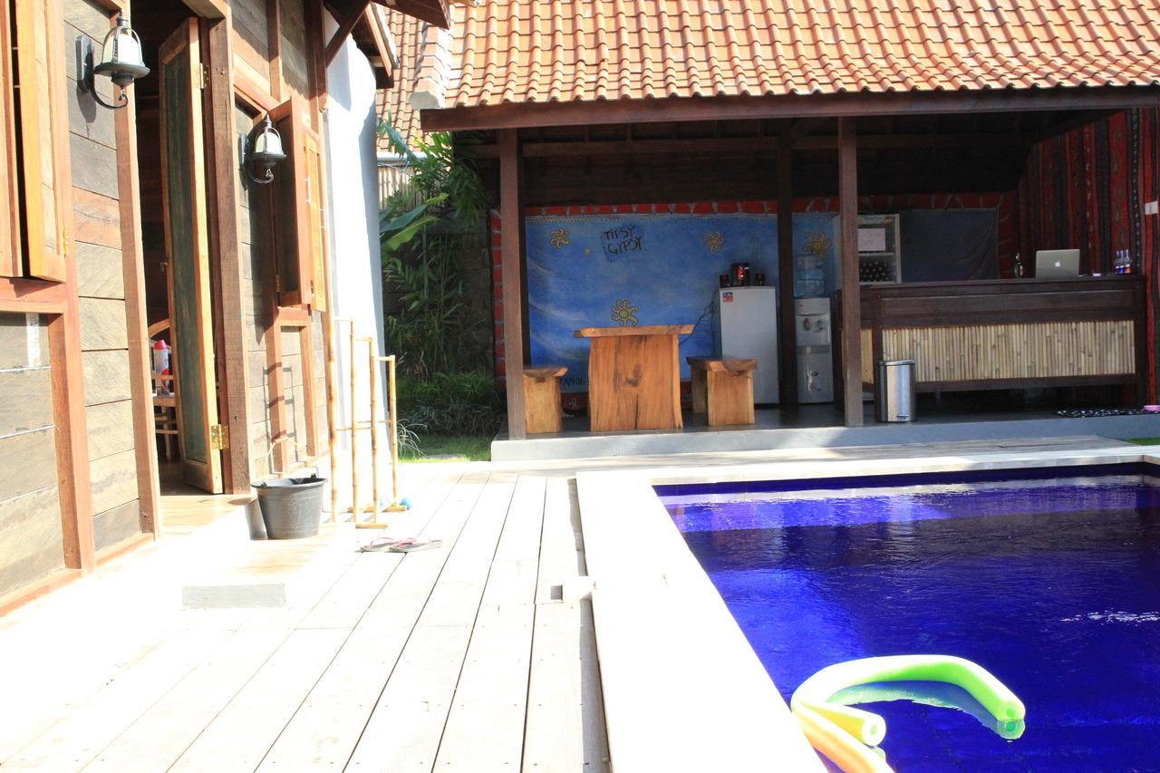 The Tipsy Gypsy Hostel Canggu Kültér fotó
