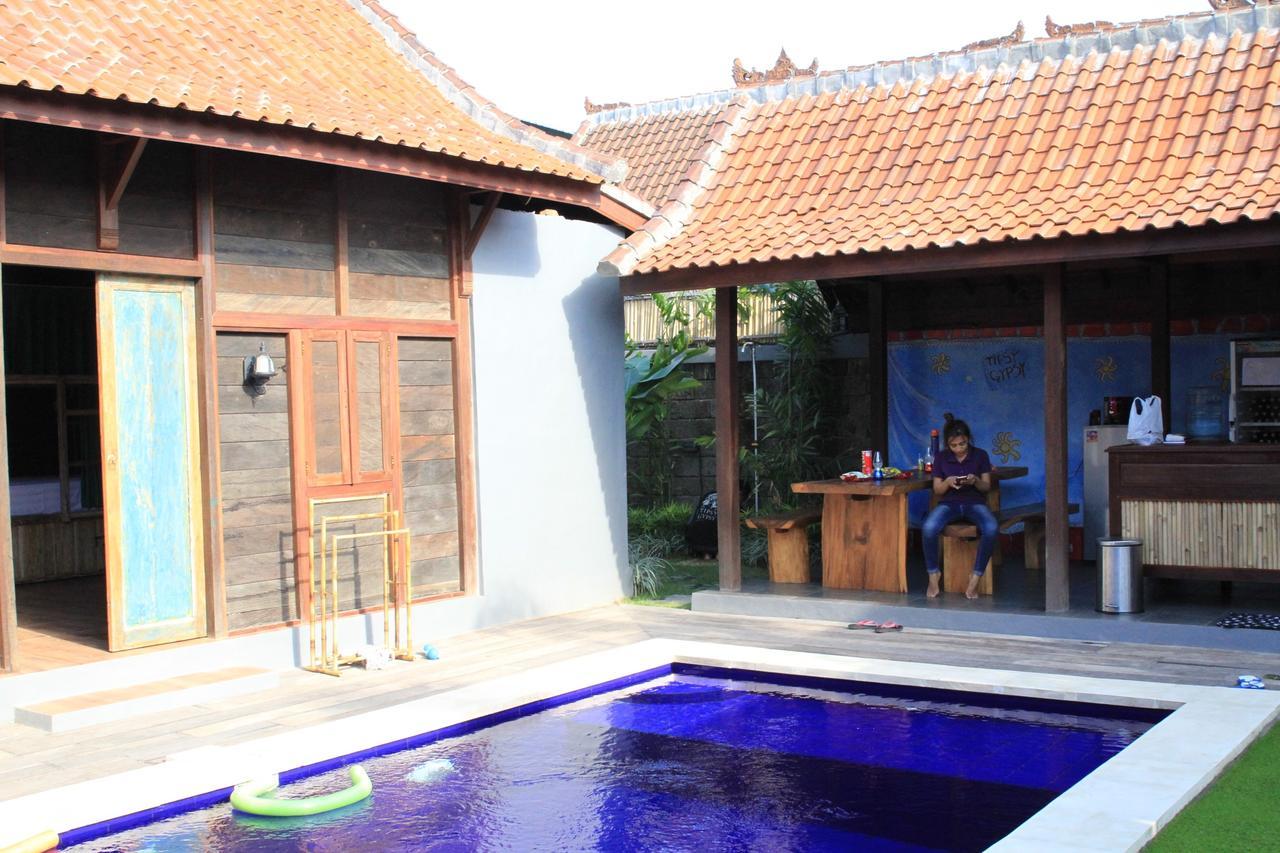 The Tipsy Gypsy Hostel Canggu Kültér fotó